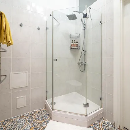 Διαμέρισμα Design Meets Comfort - Embassy Area - By Innorental