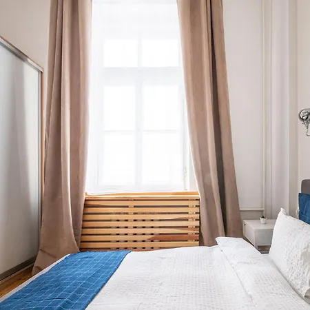 Design Meets Comfort - Embassy Area - By Innorental Apartment Riga