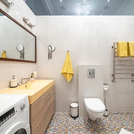 דירה Design Meets Comfort - Embassy Area - By Innorental *